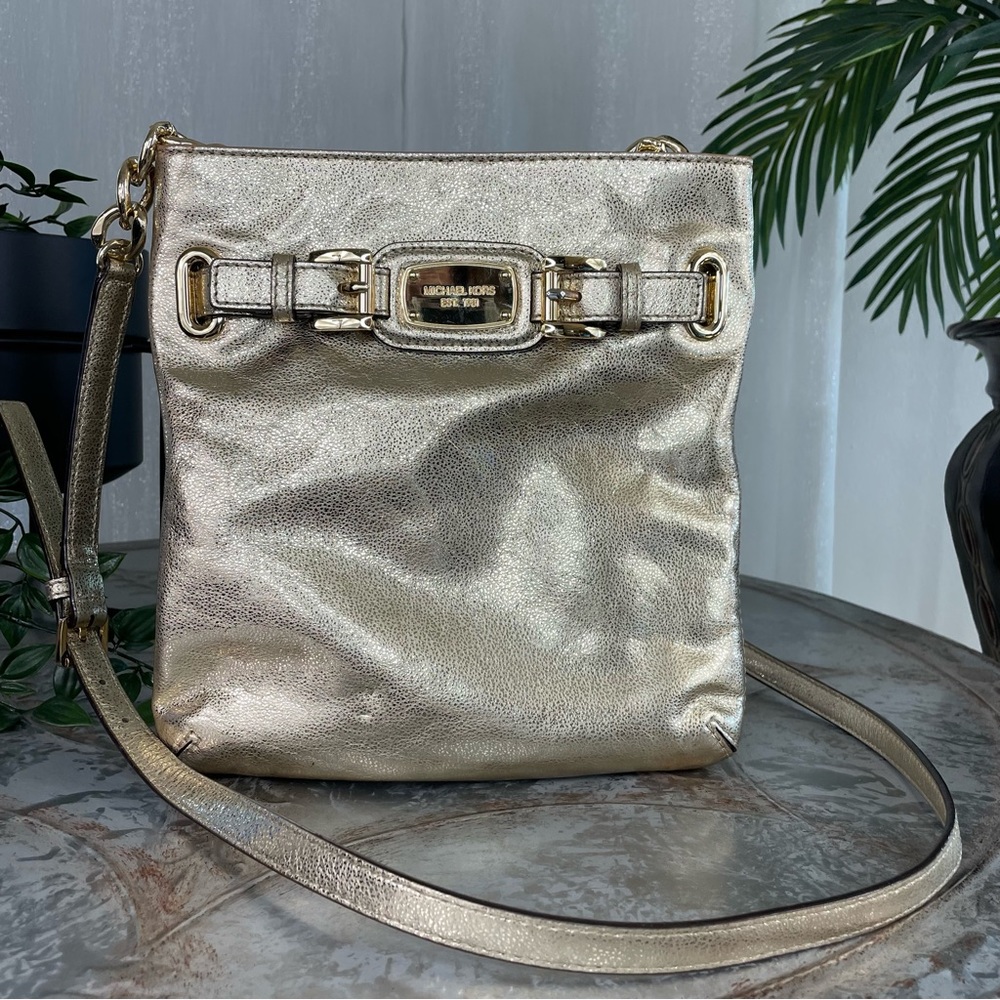 Michael Kors Hamilton Metallic Gold Leather Crossbody
35T4MHMC3M MSRP $188